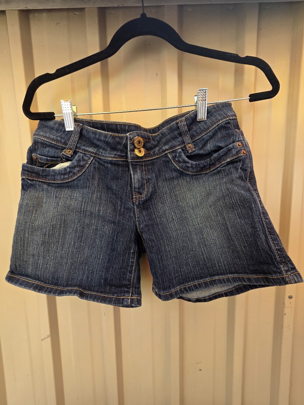 DKNY Jeans Dark Wash Double Button Denim Shorts Size 29